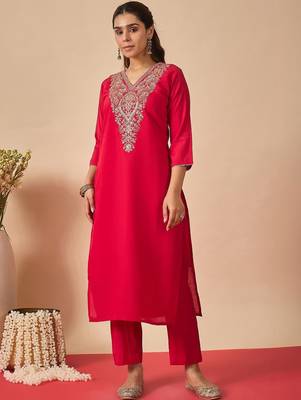 Women Ethnic Motifs Embroidered Regular Thread Work Kurta with Trousers & With Dupatta 3