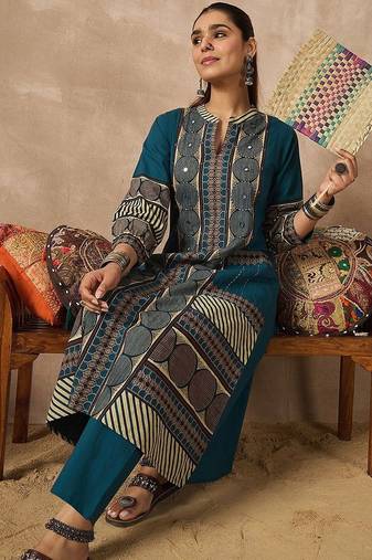 Women Ethnic Motifs Printed Regular Mirror Work Pure Cotton Kurta with Trousers