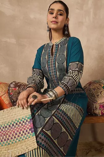 Women Ethnic Motifs Printed Regular Mirror Work Pure Cotton Kurta with Trousers