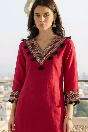 Women Ethnic Motifs Embroidered Regular Thread Work Kurta with Trousers