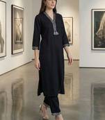 Women Regular Thread Work Kurta with Trousers
