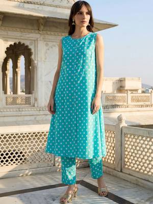 Women Printed Regular Pure Cotton Kurta with Trousers 1