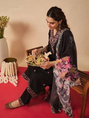Women Ethnic Motifs Embroidered Regular Thread Work Kurta with Trousers & With Dupatta 1