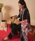 Women Ethnic Motifs Embroidered Regular Thread Work Kurta with Trousers & With Dupatta