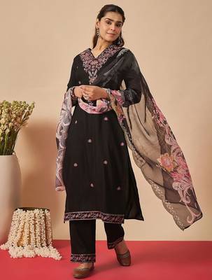 Women Ethnic Motifs Embroidered Regular Thread Work Kurta with Trousers & With Dupatta 2