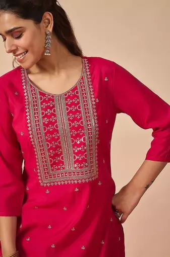 Women Ethnic Motifs Embroidered Regular Thread Work Kurta with Trousers
