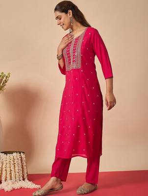 Women Ethnic Motifs Embroidered Regular Thread Work Kurta with Trousers 3