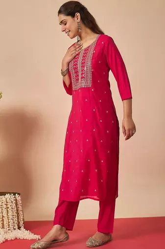 Women Ethnic Motifs Embroidered Regular Thread Work Kurta with Trousers