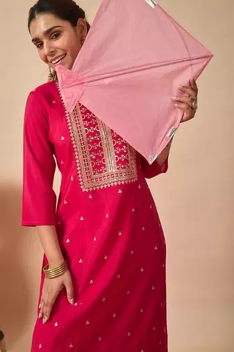 Women Ethnic Motifs Embroidered Regular Thread Work Kurta with Trousers