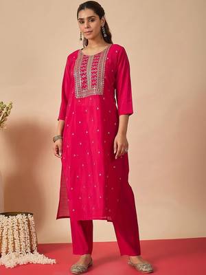 Women Ethnic Motifs Embroidered Regular Thread Work Kurta with Trousers 6
