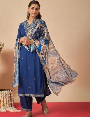 Women Ethnic Motifs Embroidered Regular Thread Work Kurta with Pyjamas & With Dupatta 1