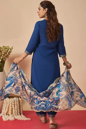 Women Ethnic Motifs Embroidered Regular Thread Work Kurta with Pyjamas & With Dupatta