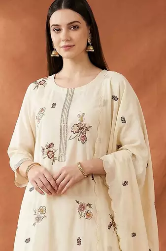 Women Floral Embroidered Regular Thread Work Kurta with Trousers & With Dupatta