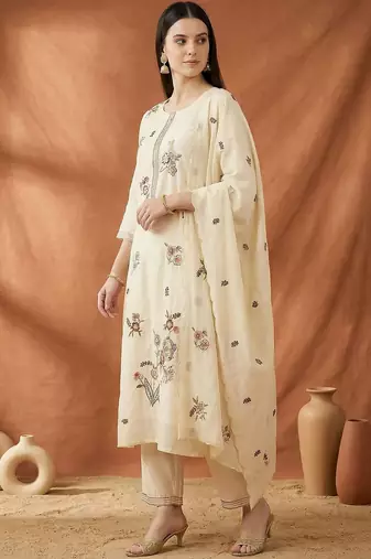 Women Floral Embroidered Regular Thread Work Kurta with Trousers & With Dupatta