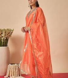 Women Embroidered Regular Thread Work Kurta with Trousers & With Dupatta