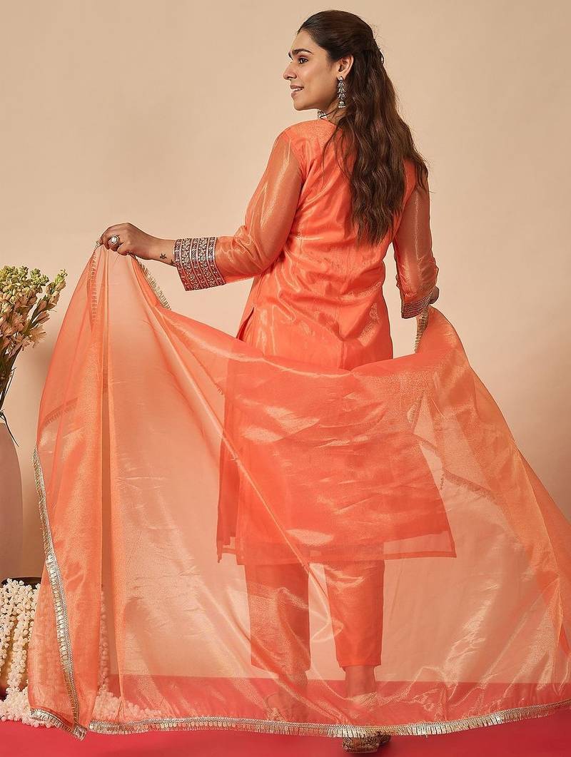 Women Embroidered Regular Thread Work Kurta with Trousers & With Dupatta