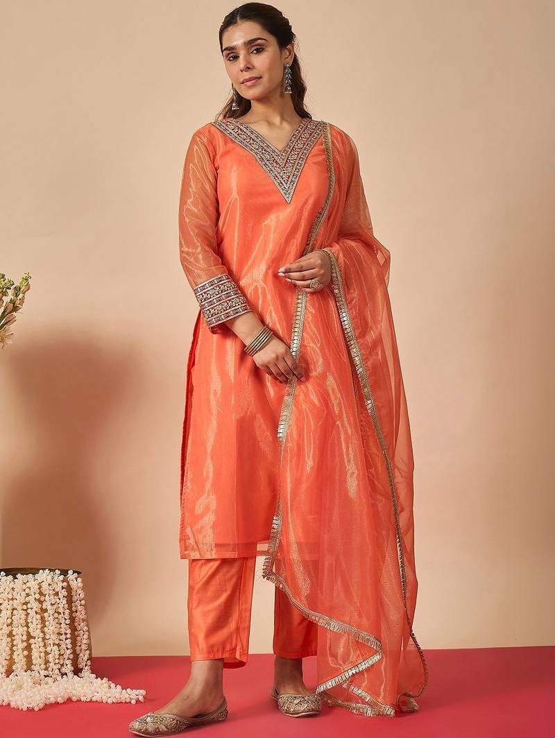 Women Embroidered Regular Thread Work Kurta with Trousers & With Dupatta