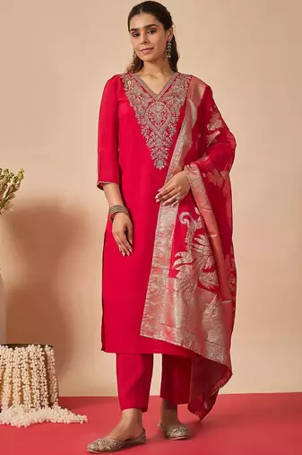 Women Ethnic Motifs Embroidered Regular Thread Work Kurta with Trousers & With Dupatta