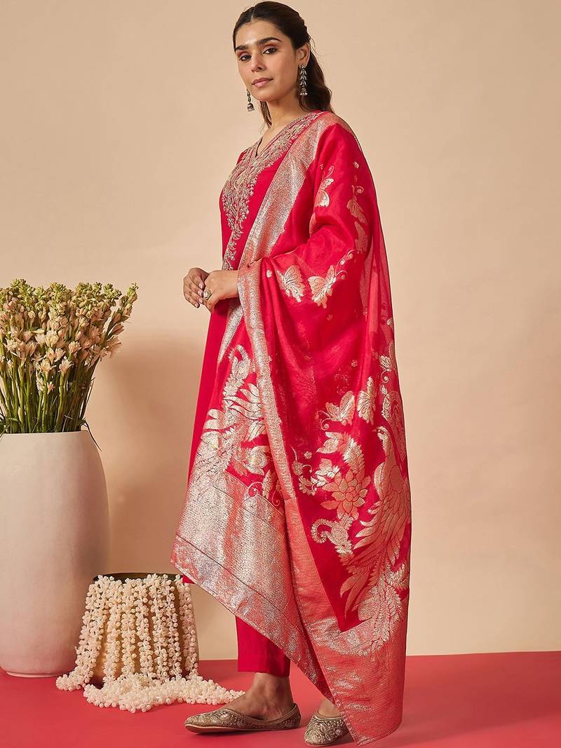Women Ethnic Motifs Embroidered Regular Thread Work Kurta with Trousers & With Dupatta