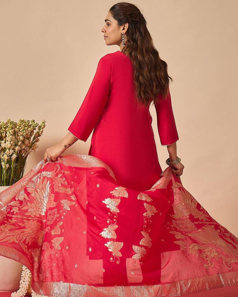 Women Ethnic Motifs Embroidered Regular Thread Work Kurta with Trousers & With Dupatta