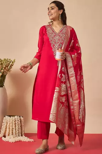 Women Ethnic Motifs Embroidered Regular Thread Work Kurta with Trousers & With Dupatta