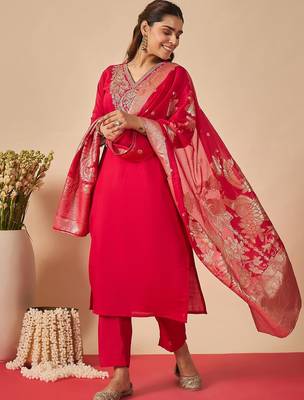 Women Ethnic Motifs Embroidered Regular Thread Work Kurta with Trousers & With Dupatta 6