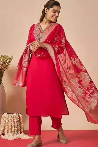 Women Ethnic Motifs Embroidered Regular Thread Work Kurta with Trousers & With Dupatta