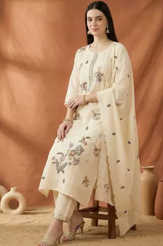 Women Floral Embroidered Regular Thread Work Kurta with Trousers & With Dupatta