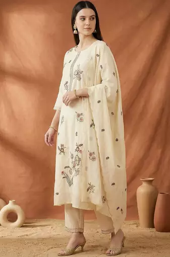 Women Floral Embroidered Regular Thread Work Kurta with Trousers & With Dupatta