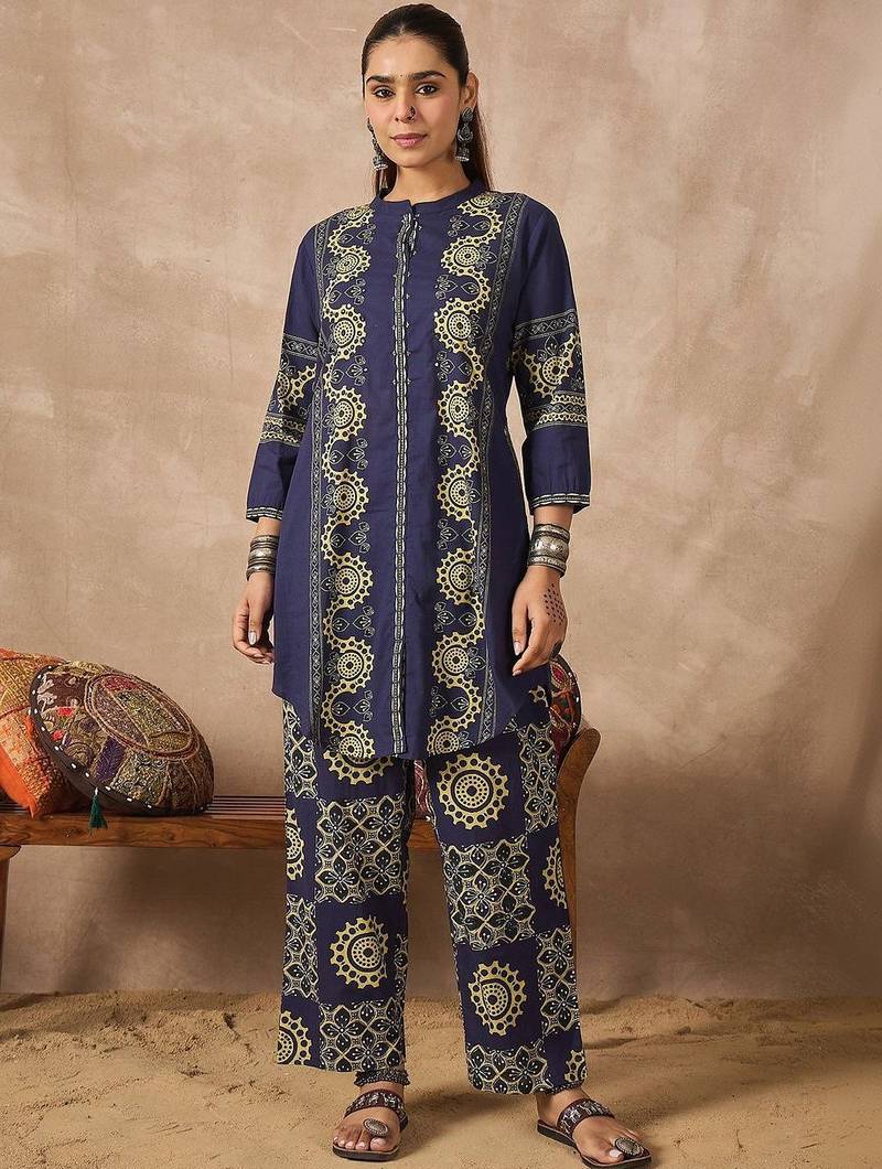 Women Ethnic Motifs Printed Regular Pure Cotton Kurta with Palazzos