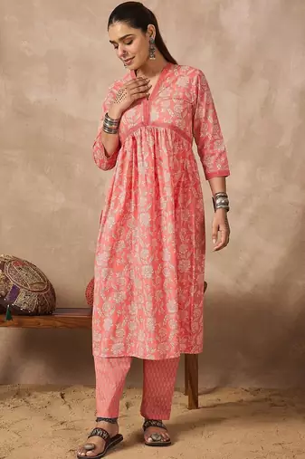 Women Floral Printed Empire Pure Cotton Kurta with Trousers & With Dupatta