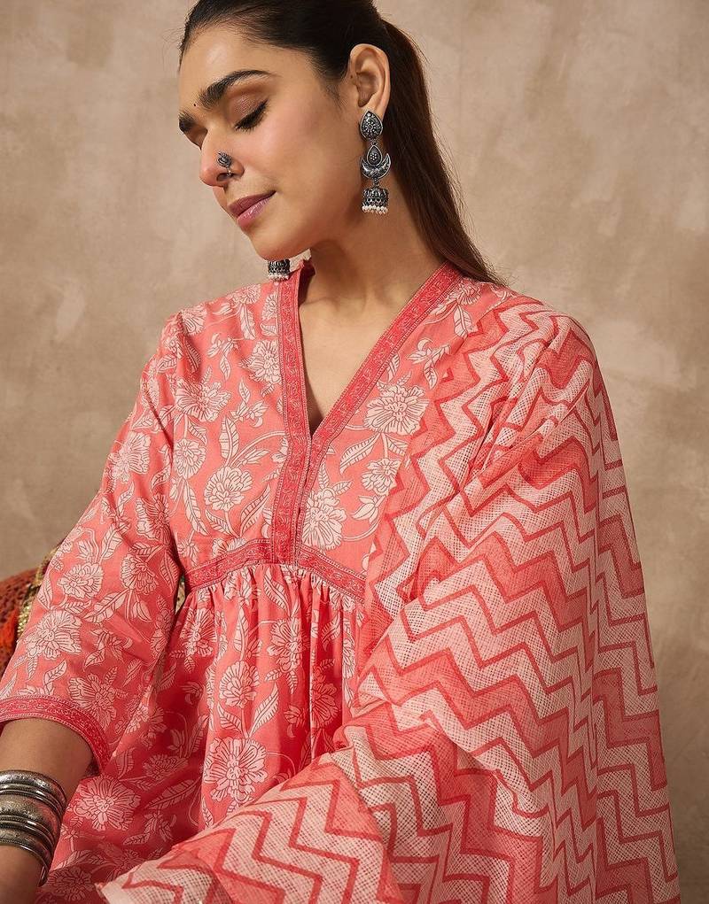 Women Floral Printed Empire Pure Cotton Kurta with Trousers & With Dupatta