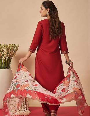 Women Floral Embroidered Regular Thread Work Kurta with Patiala & With Dupatta 5