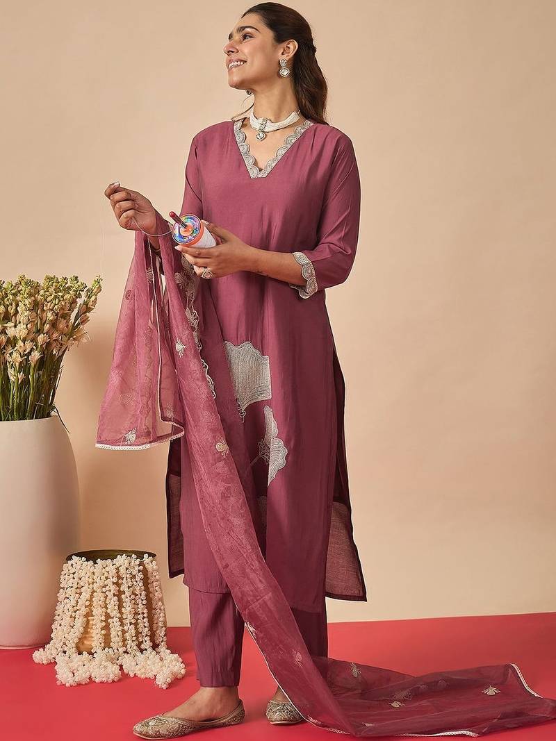 Women Ethnic Motifs Embroidered Regular Thread Work Kurta with Trousers & With Dupatta