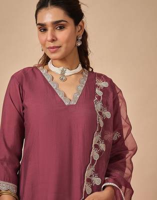 Women Ethnic Motifs Embroidered Regular Thread Work Kurta with Trousers & With Dupatta 5