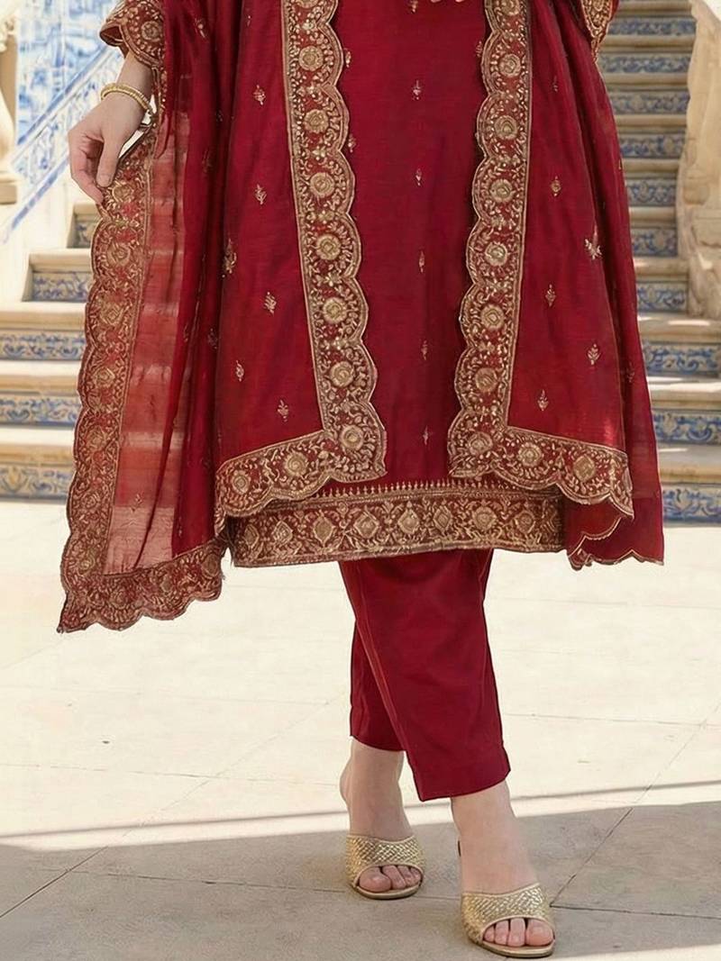 Women Ethnic Motifs Embroidered Regular Thread Work Kurta with Trousers & With Dupatta