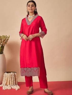 Women Ethnic Motifs Yoke Design Regular Thread Work Kurta with Trousers & With Dupatta 2