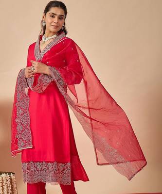 Women Ethnic Motifs Yoke Design Regular Thread Work Kurta with Trousers & With Dupatta 7