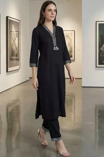 Women Regular Kurta with Trousers