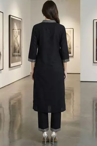 Women Regular Kurta with Trousers