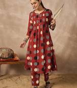 Women Ethnic Motifs Printed Pleated Pure Cotton Kurta with Trousers