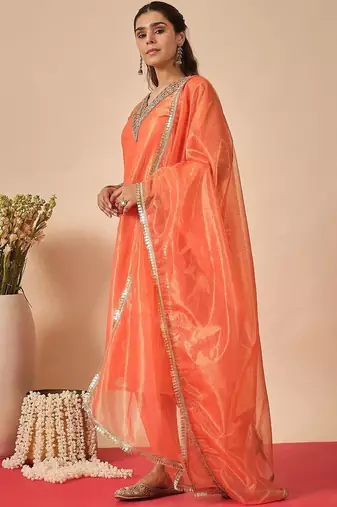 Women Ethnic Motifs Embroidered Regular Thread Work Kurta with Trousers & With Dupatta