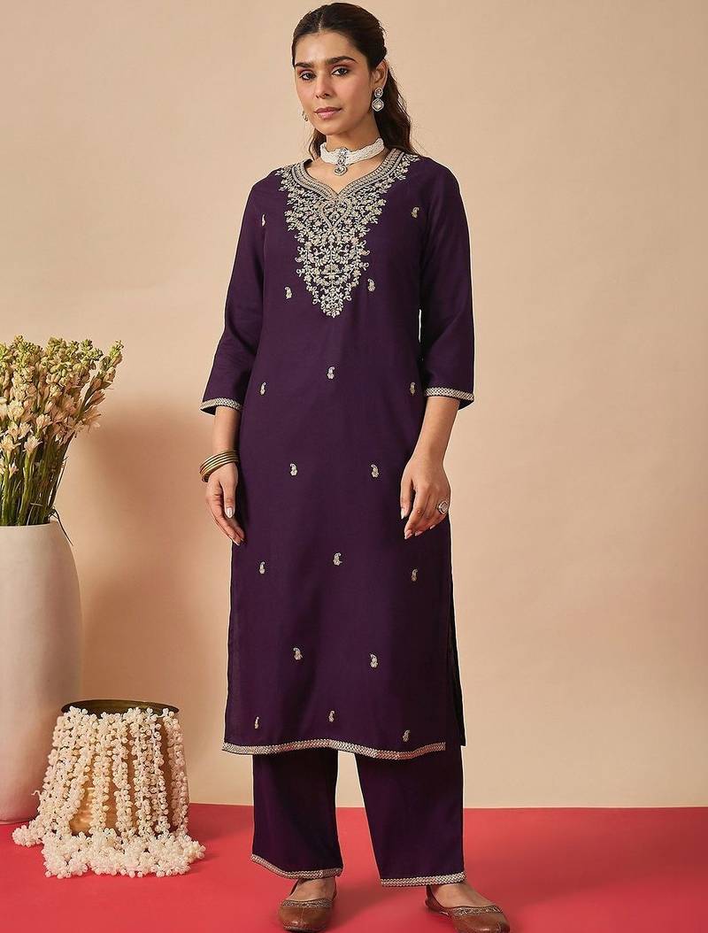 Women Ethnic Motifs Embroidered Regular Thread Work Kurta with Trousers & With Dupatta