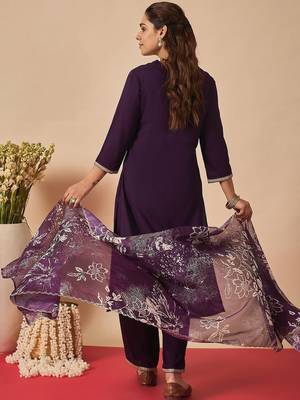 Women Ethnic Motifs Embroidered Regular Thread Work Kurta with Trousers & With Dupatta 5