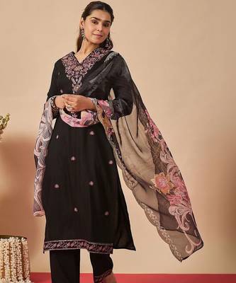 Women Ethnic Motifs Embroidered Regular Thread Work Kurta with Trousers & With Dupatta 1