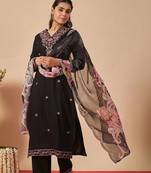 Women Ethnic Motifs Embroidered Regular Thread Work Kurta with Trousers & With Dupatta