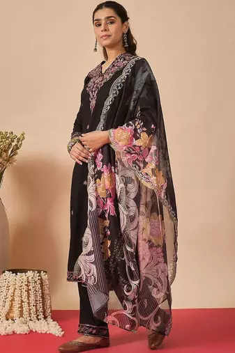 Women Ethnic Motifs Embroidered Regular Thread Work Kurta with Trousers & With Dupatta