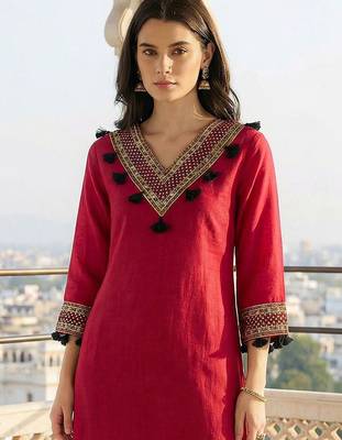 Women Ethnic Motifs Embroidered Regular Thread Work Kurta with Trousers 2