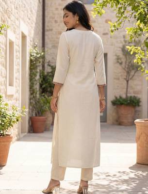 Women Ethnic Motifs Embroidered Regular Thread Work Liva Kurta with Trousers 4
