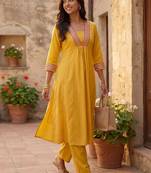 Women Tiered Gotta Patti Kurta with Trousers